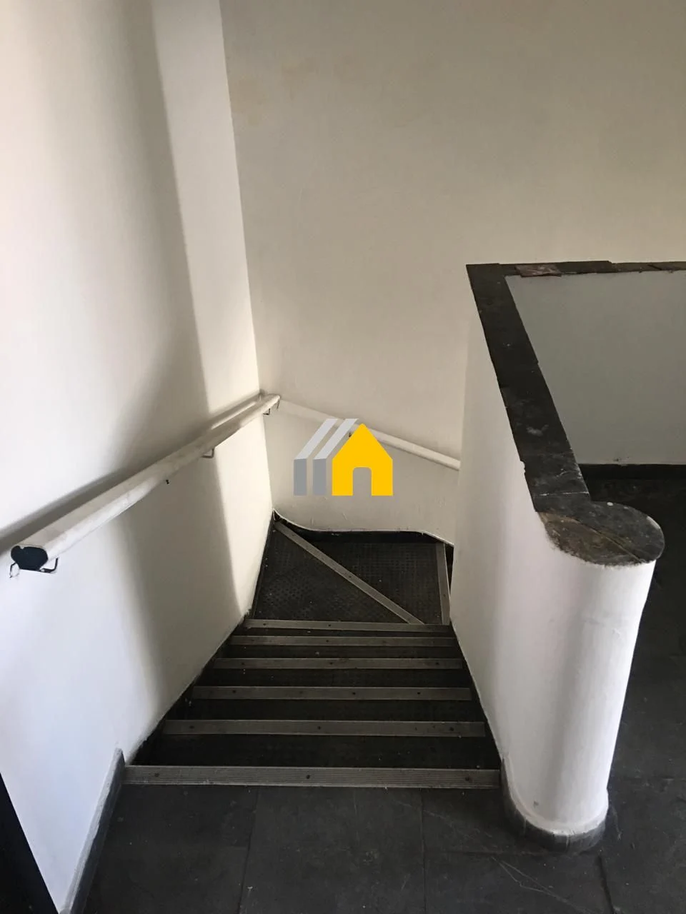 VENDE-SE E ALUGA-SE GALPÃO NO BELÉM – EXCELENTE OPORTUNIDADE: foto 9 de 26