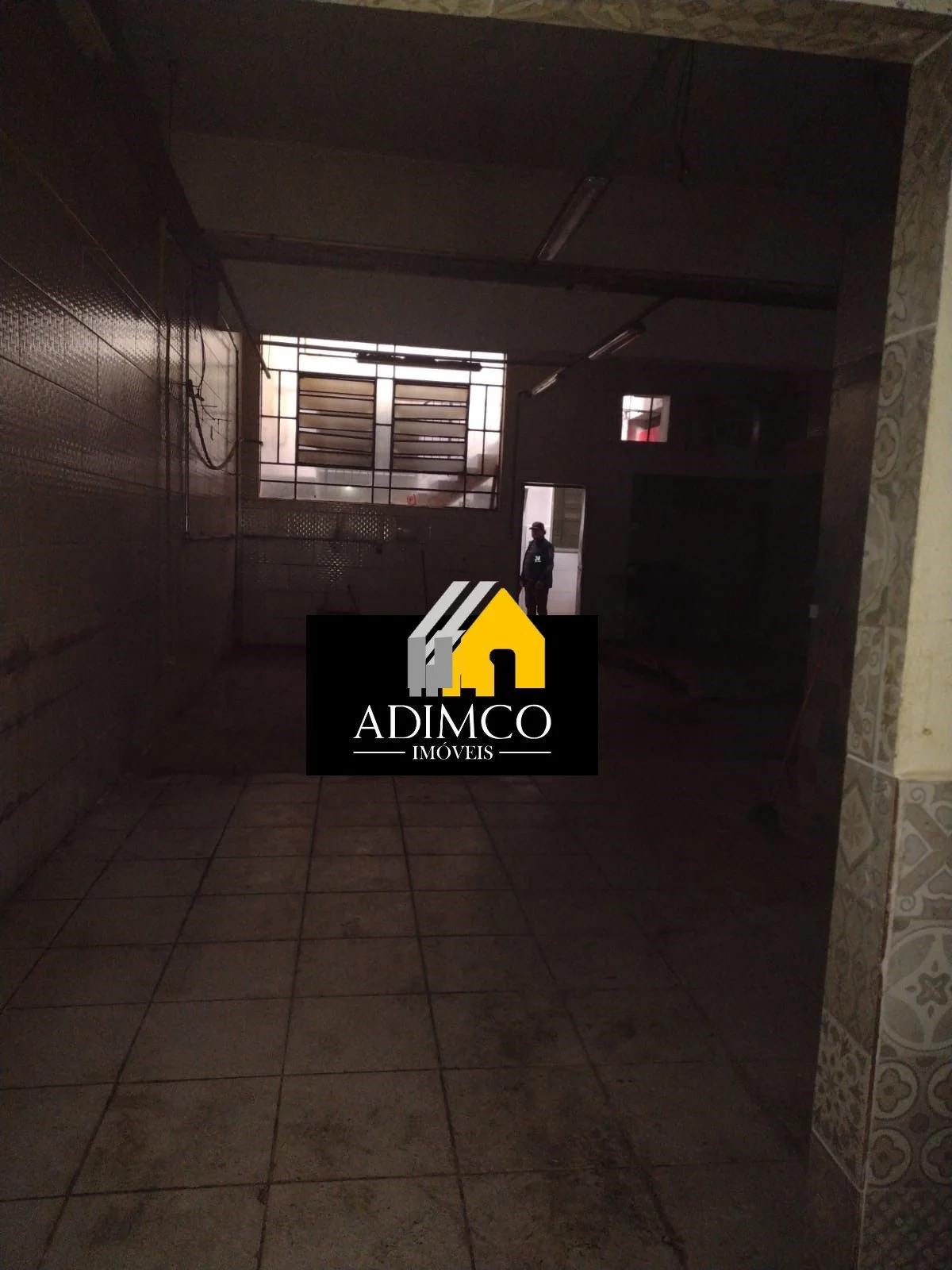 ALUGA-SE OTIMO SALAO COMERCIAL NA MOOCA – ZONA LESTE: foto 9 de 17